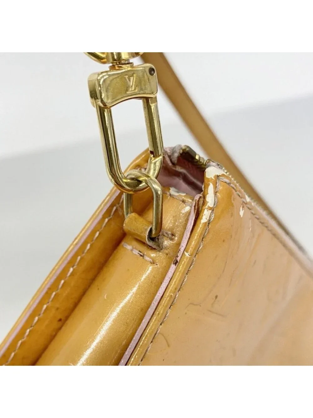 Louis Vuitton Pouch Vernis Lexington Marshmallow Pink